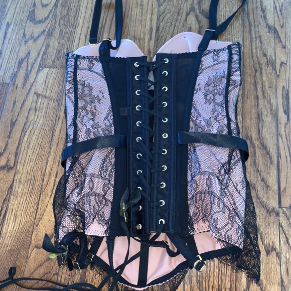 Pink Agent Provocateur Sylvea Corset Size 4 NWOT - Picture 4 of 5